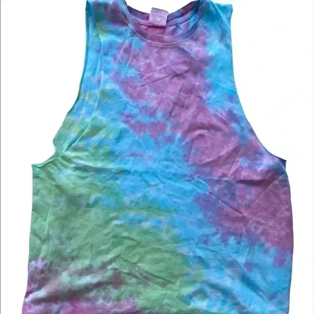 BUNDLE Athletic Tops - Picture 3 of 11